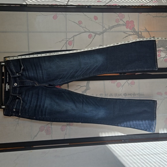 Denizen From Levis Women's Modern Boot Cut Dark Blue Denim Jeans Size 10 - Picture 10 of 12